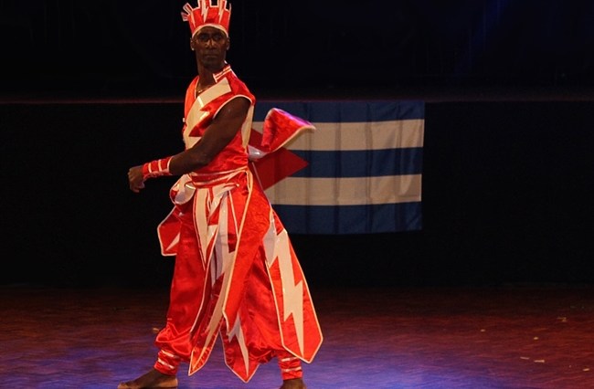 shango baila un congreso diferente - relatossalseros.wordpress.com