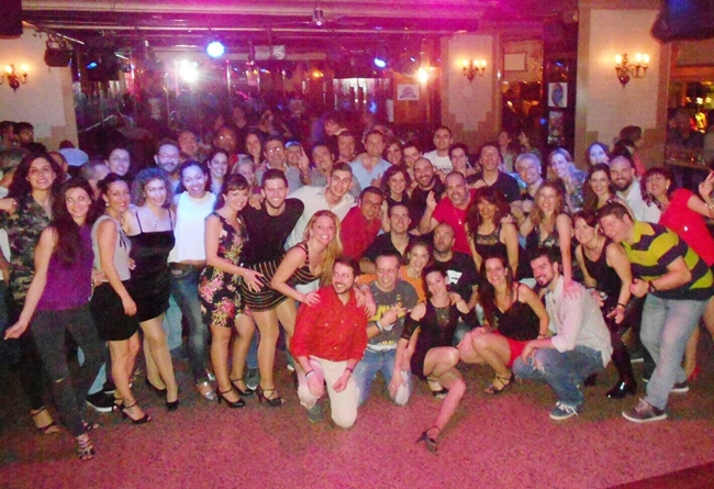 Zeus SalBaKis - Relatos Salseros