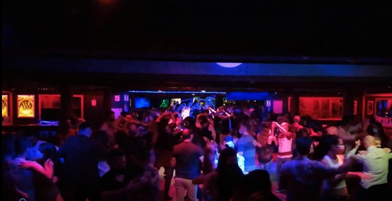 Rivery Party (Cha 3) - Relatos Salseros