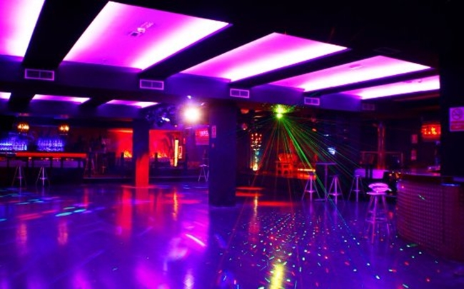 the host madrid - relatossalseros.wordpress.com